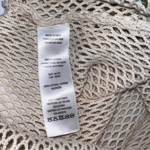 Urban outfitters- Knit bag with flowers never used - Picture 9 of 10